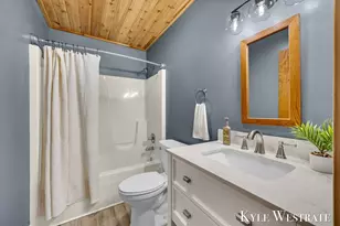 1127 S Robinhood Dr, Muskegon, MI 49445 - Photo 27