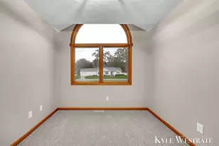 1127 S Robinhood Dr, Muskegon, MI 49445 - Photo 23