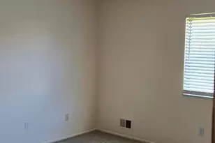 8688 Villa Ln Ln, Warren, MI 48093 - Photo 9