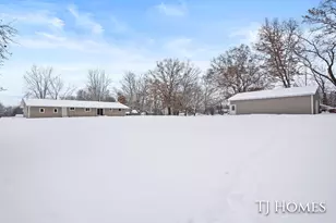 9188 Whittall St NE, Rockford, MI 49341 - Photo 37