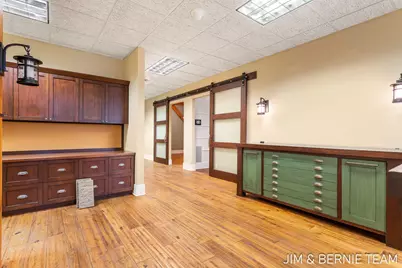 697 Ottawa Beach Road #2B, Holland, MI 49424 - Photo 7