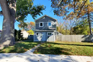 913 N Monroe Street SE, Lowell, MI 49331 - Photo 17