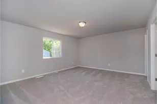 7254 Mammoth Dr SE, Caledonia, MI 49316 - Photo 17