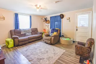 501 Norwood St, Sturgis, MI 49091 - Photo 11