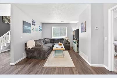 124 W Madison Street, Big Rapids, MI 49307 - Photo 5