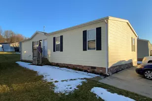 3635 Hawthorn Dr, Jackson, MI 49201 - Photo 1