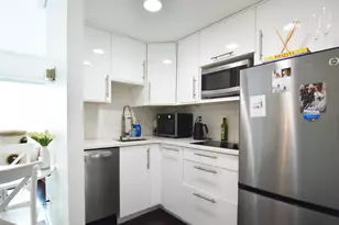 555 E William St, Ann Arbor, MI 48104 - Photo 9