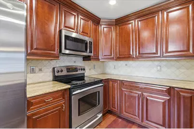 758 W Woodside Avenue, Madison Heights, MI 48071 - Photo 9