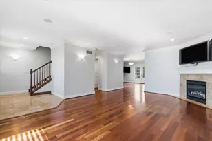 758 W Woodside Ave, Madison Heights, MI 48071 - Photo 3