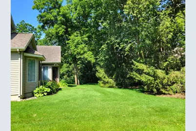 913 Clark Street SE, Lowell, MI 49331 - Photo 17