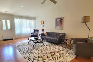 913 Clark Street SE, Lowell, MI 49331 - Photo 5