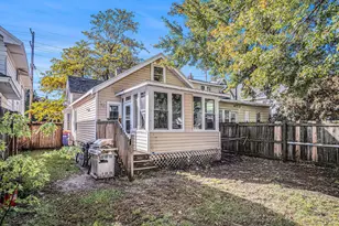 905 Courtney St NW, Grand Rapids, MI 49504 - Photo 19