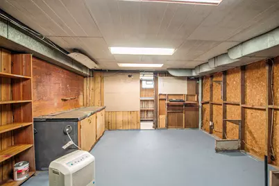 585 W River Road, North Muskegon, MI 49445 - Photo 19