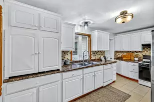 1934 E River Rd, Muskegon, MI 49445 - Photo 5