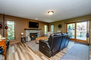 1381 Country Knoll Pl, Saint Joseph, MI 49085 - Photo 15