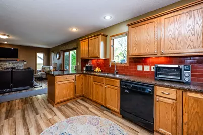 1381 Country Knoll Place, Saint Joseph, MI 49085 - Photo 17