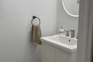 2114 Hyde Park Dr, Detroit, MI 48207 - Photo 7