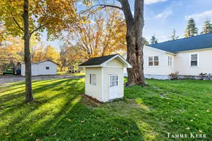 445 S Maple St, Saugatuck, MI 49453 - Photo 35