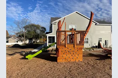 301 Vista Green Drive, Holland, MI 49423 - Photo 11