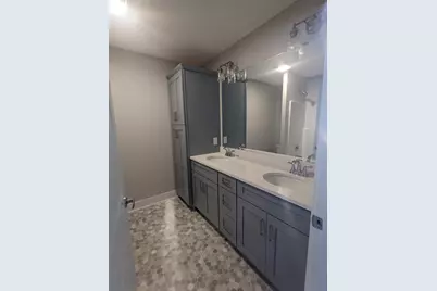 317 Vista Green Drive, Holland, MI 49423 - Photo 9