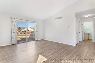 634 Wilshire Ct, Holland, MI 49423 - Photo 9