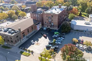 17 W 10th St, Holland, MI 49423 - Photo 45