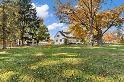 4391 Fruit Ridge Avenue NW, Grand Rapids, MI 49544 - Photo 3