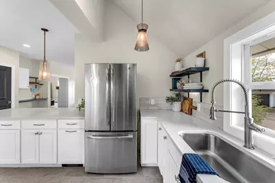 4391 Fruit Ridge Avenue NW, Grand Rapids, MI 49544 - Photo 17