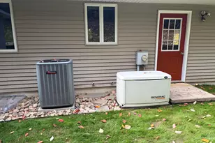 9114 N Riverview Dr, Kalamazoo, MI 49004 - Photo 7