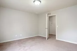 9448 Nature View Ln, Ypsilanti, MI 48197 - Photo 25