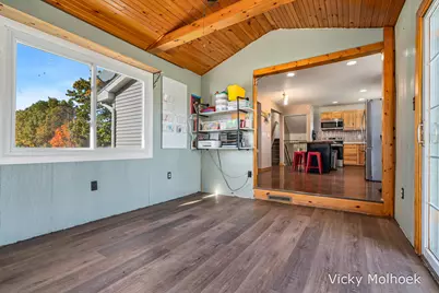 11506 11 Mile Road, Ceresco, MI 49033 - Photo 15