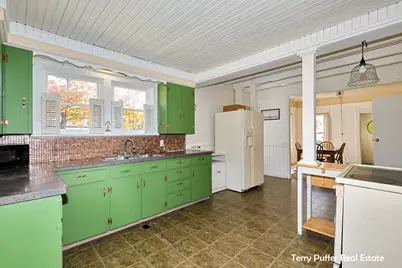 216 E Jefferson Street, Hart, MI 49420 - Photo 5