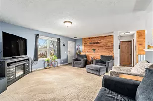 94 Easton Dr, Ionia, MI 48846 - Photo 5