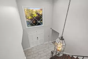 28043 New Bedford Dr, Farmington Hills, MI 48334 - Photo 15