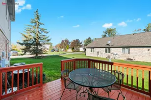 23348 Redman Ct, Trenton, MI 48183 - Photo 17