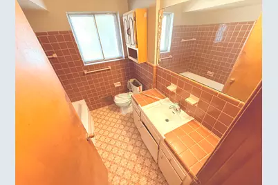 16475 E 8 Mile Road, Eastpointe, MI 48021 - Photo 7