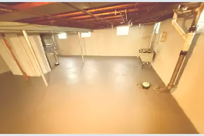 16475 E 8 Mile Road, Eastpointe, MI 48021 - Photo 13