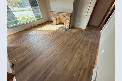 16475 E 8 Mile Road, Eastpointe, MI 48021 - Photo 3