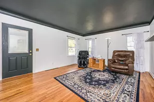 2428 Glendale Blvd, Kalamazoo, MI 49004 - Photo 5