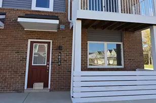 4876 Parkside Ln, Troy, MI 48085 - Photo 15