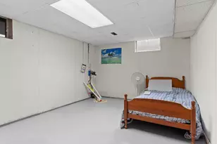 2 Azalea Ct, Hillsdale, MI 49242 - Photo 19