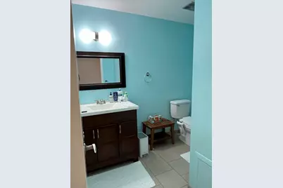 29077 Tiffany Drive W, Southfield, MI 48034 - Photo 7