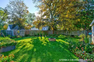 136 E 39th St, Holland, MI 49423 - Photo 3