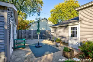 136 E 39th St, Holland, MI 49423 - Photo 35