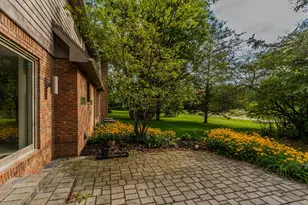 5780 Swan Lake Ct, West Bloomfield, MI 48322 - Photo 39