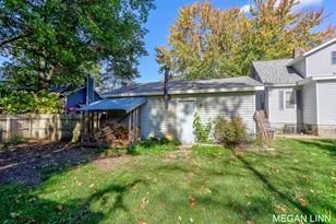 1512 Ottawa Beach Rd, Holland, MI 49424 - Photo 15