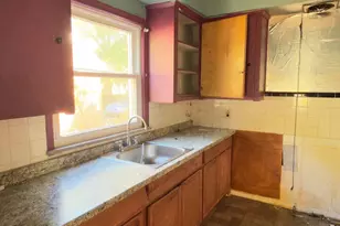 19720 Edinborough Rd, Detroit, MI 48219 - Photo 5