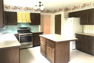 9625 Oakview Dr, Portage, MI 49024 - Photo 17