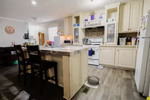 8900 Sassafras St, Kalamazoo, MI 49009 - Photo 9