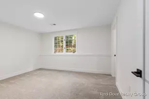 1814 Corville Ct NW, Grand Rapids, MI 49504 - Photo 17